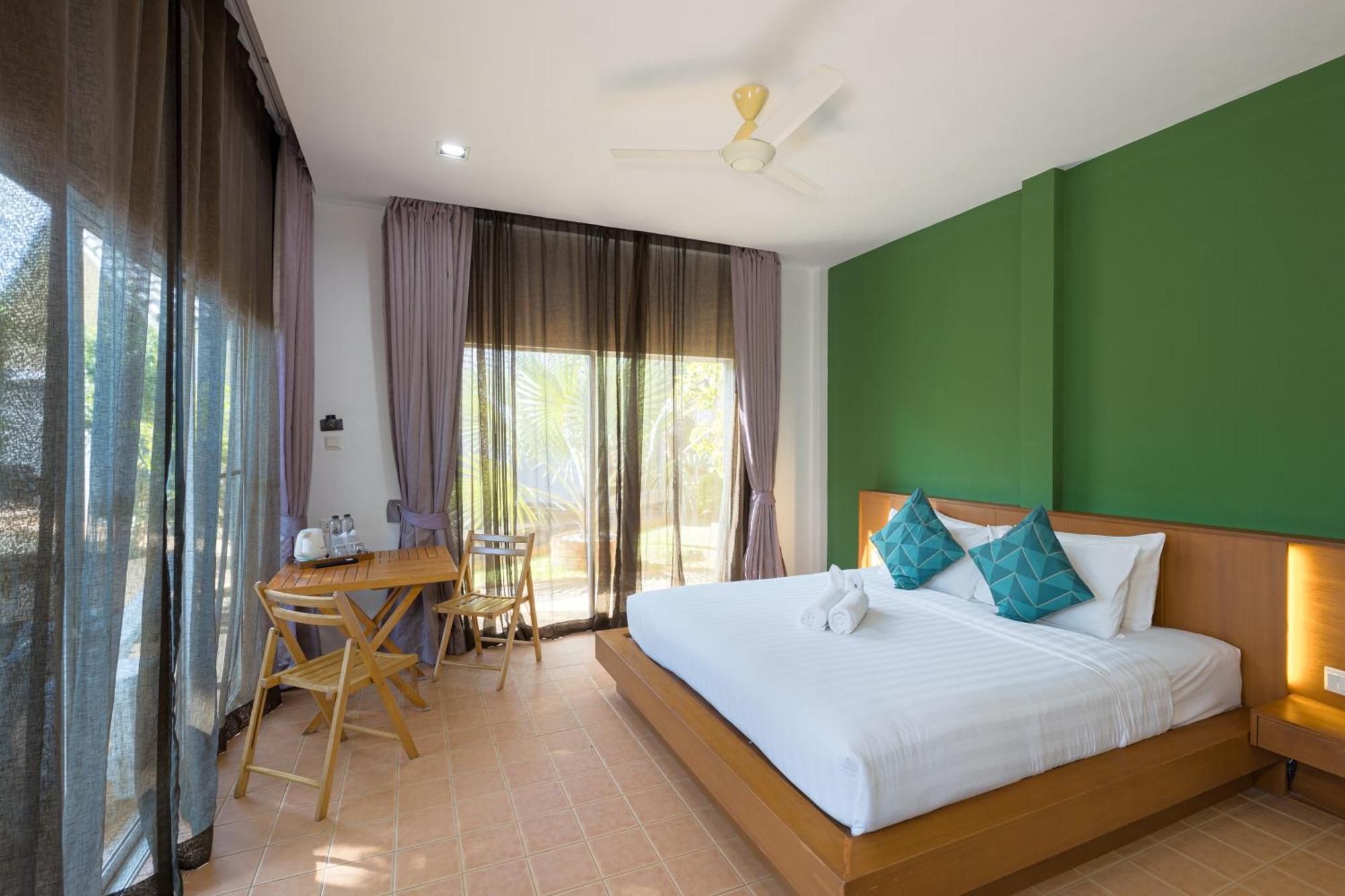 Blue Palm Kata Resort Extérieur photo