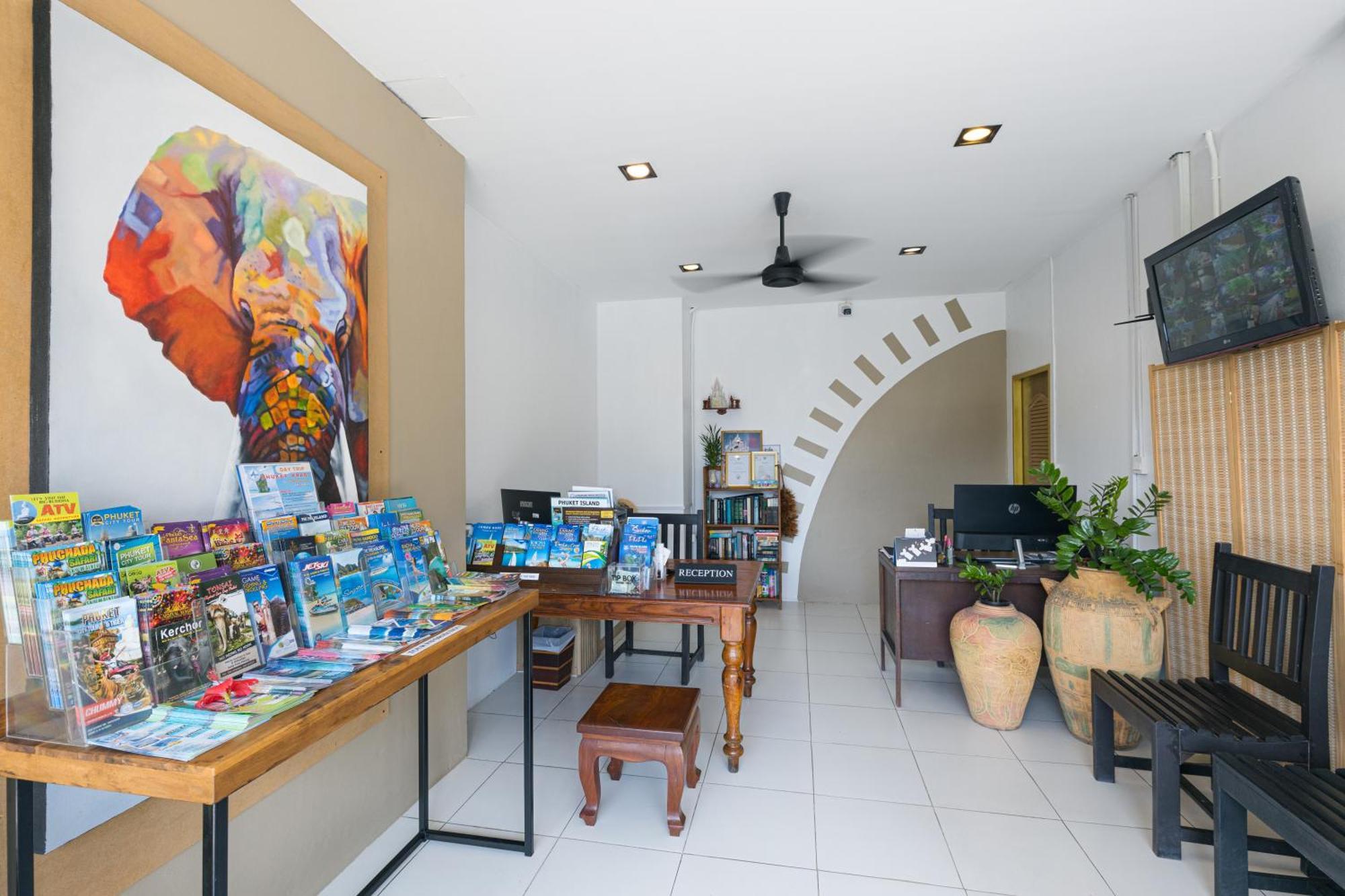 Blue Palm Kata Resort Extérieur photo